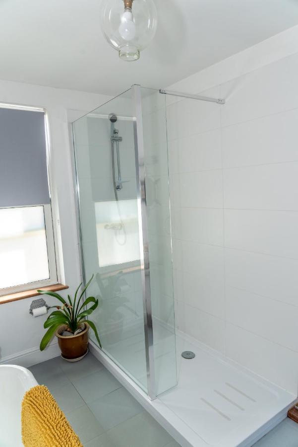 Finest Retreats - Western Watch - Sea Views, Pets Accepted, Sleeps 6 Lower Boscaswell Esterno foto
